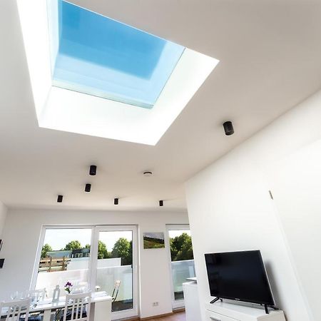 Gemuetliches Und Lichtdurchflutetes Penthouse Mit Sternenhimmelblick, Boxspringbett Und Terrasse - Gute Anbindung An Die Innenstadt Kassel Kültér fotó