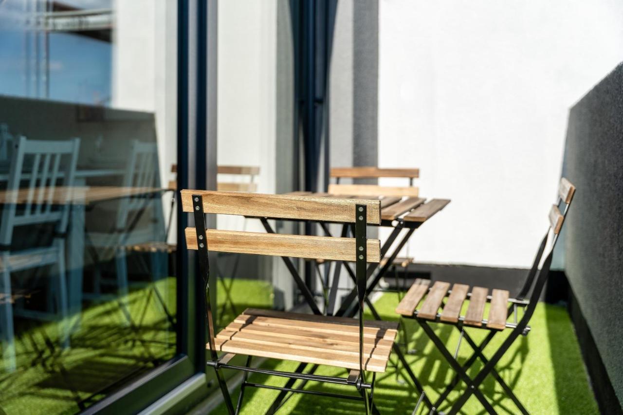 Gemuetliches Und Lichtdurchflutetes Penthouse Mit Sternenhimmelblick, Boxspringbett Und Terrasse - Gute Anbindung An Die Innenstadt Kassel Kültér fotó